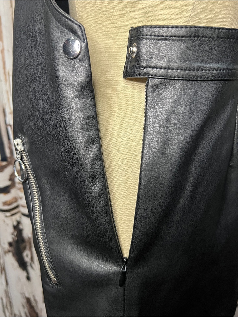 Forever 21 Black Faux Leather Pinafore with Buckle Straps - Picture 6 of 7